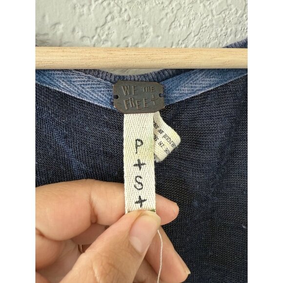 We The Free Affogato Hacci Indigo Linen Blend V-Neck Knit Sheer Top Beachy S - Picture 7 of 9